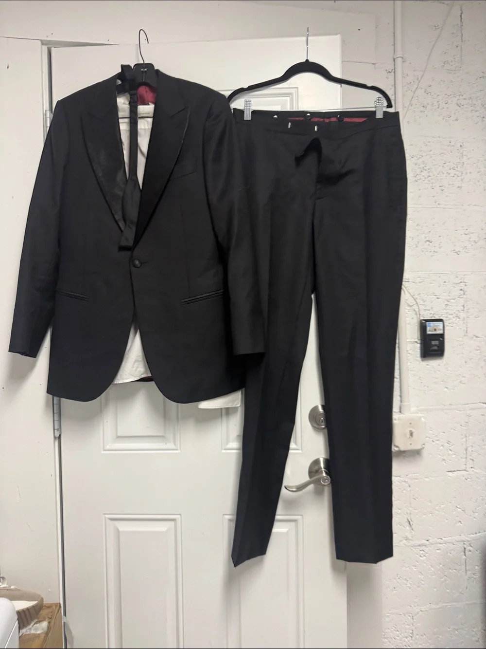 Classic Black Men's Suit Jacket Shirt & Trousers & Bow Tie - 4 Piece
